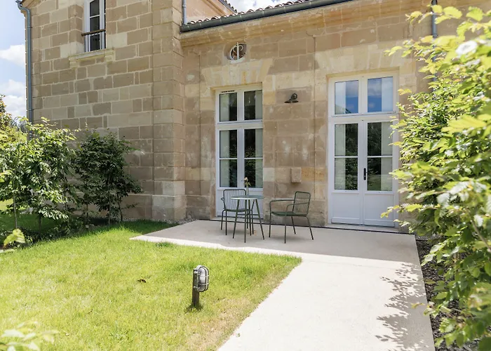 Chateau Leognan, Domaine Viticole - Proche Bordeaux